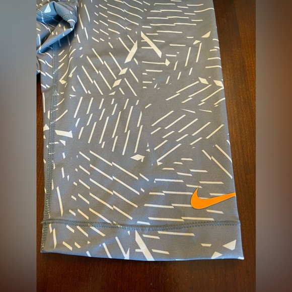 NWT Nike Pro Bash Women’s Training Compression Shorts - Picture 5 of 10